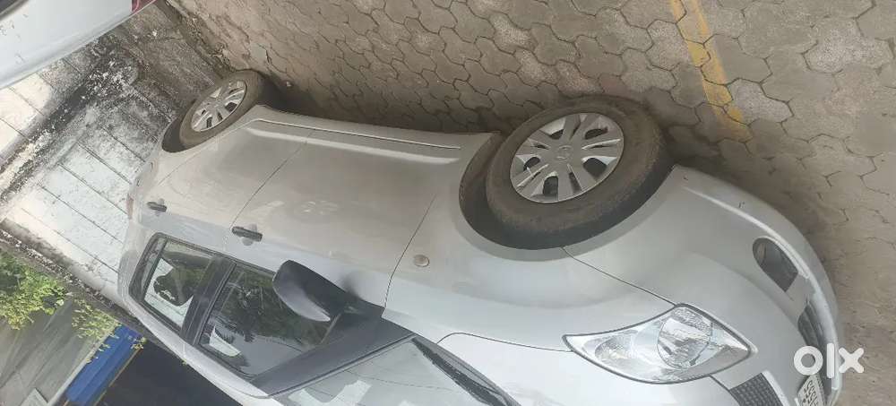 Maruti Suzuki Swift 2006 Petrol 140 Km Driven