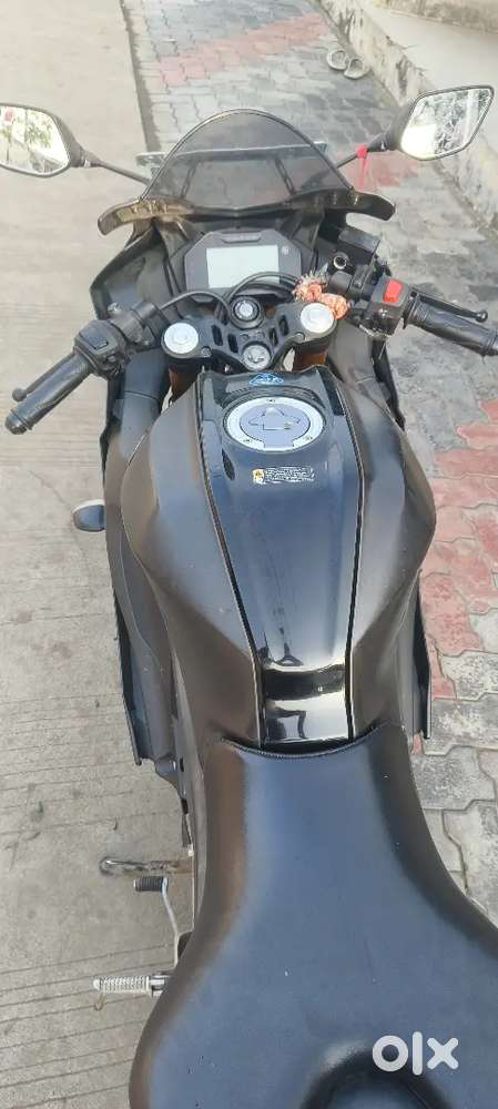 Yamaha r15 vechvani che