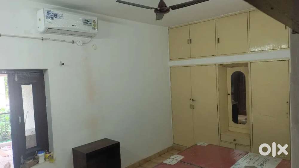 Fully Furnished 1 Room for Girls Rent 7500 in Sector 35 C