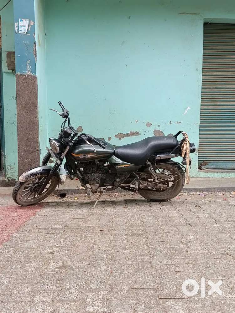 Urgent sell gadi khadi krne ki dikkat h 3 bike h