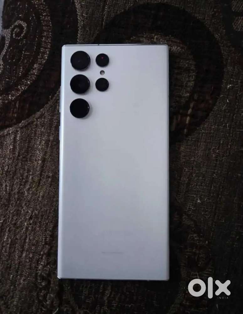 Few months old Samsung s22 ultra(Global) Available