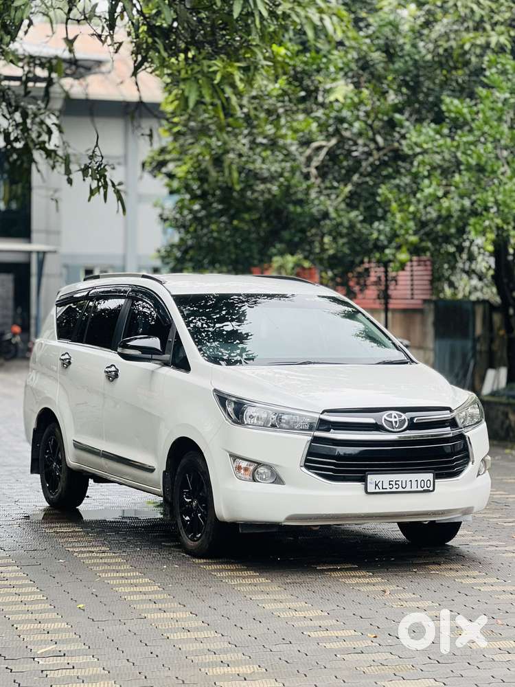 Toyota Innova Crysta 2.4 G MT, 2016, Diesel