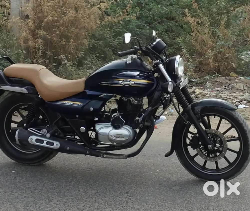 Bajaj averager 150,2016