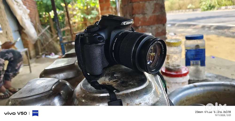 Canon 1300 D dslr camera only 22000