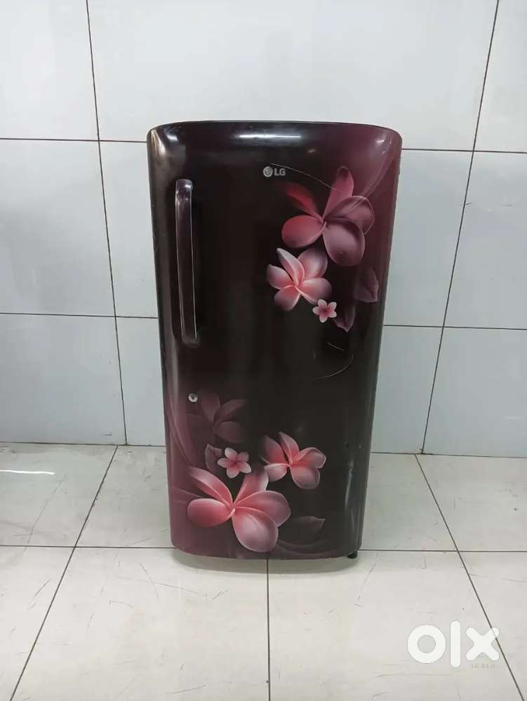 Single Door Fridge - Free Shipping Excellent Condition!