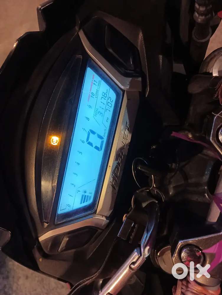 Baki me koi dikkat nhi hai sab ok hai kisi vajh se baichna pdra hai