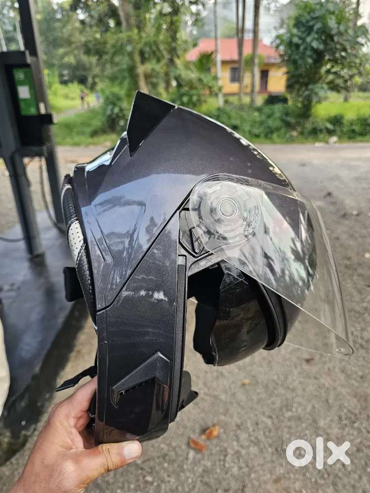 Steelbird SBA-20 7Wings  Flip-Up Helmet with Black Spoiler