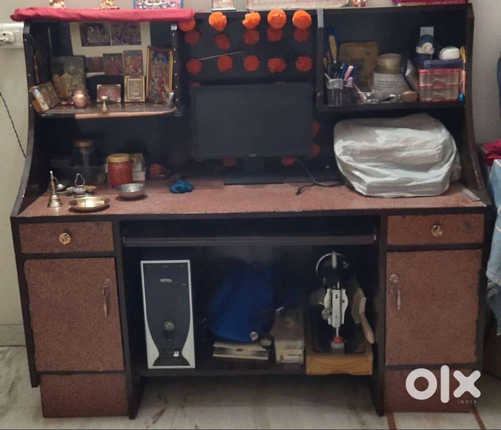 Large computer multipurpose table