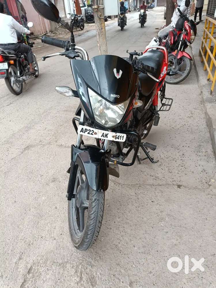 Good condition new tyires chains packet also