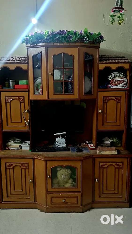 Wooden TV Show Case