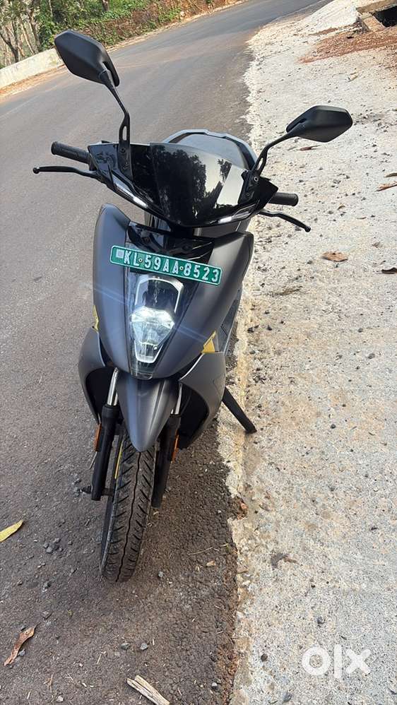 Aether Electric scooter 25000 km driven 110 km max range with charger.