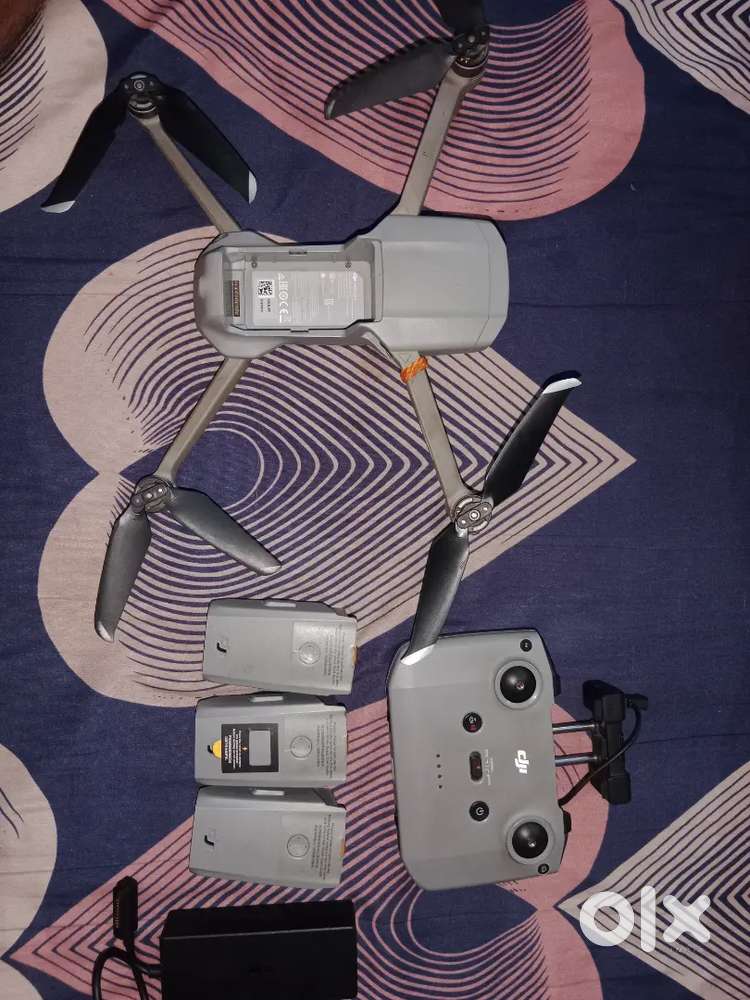 DJI Air2 fly more combo 3 Bettry charger + All Accessories