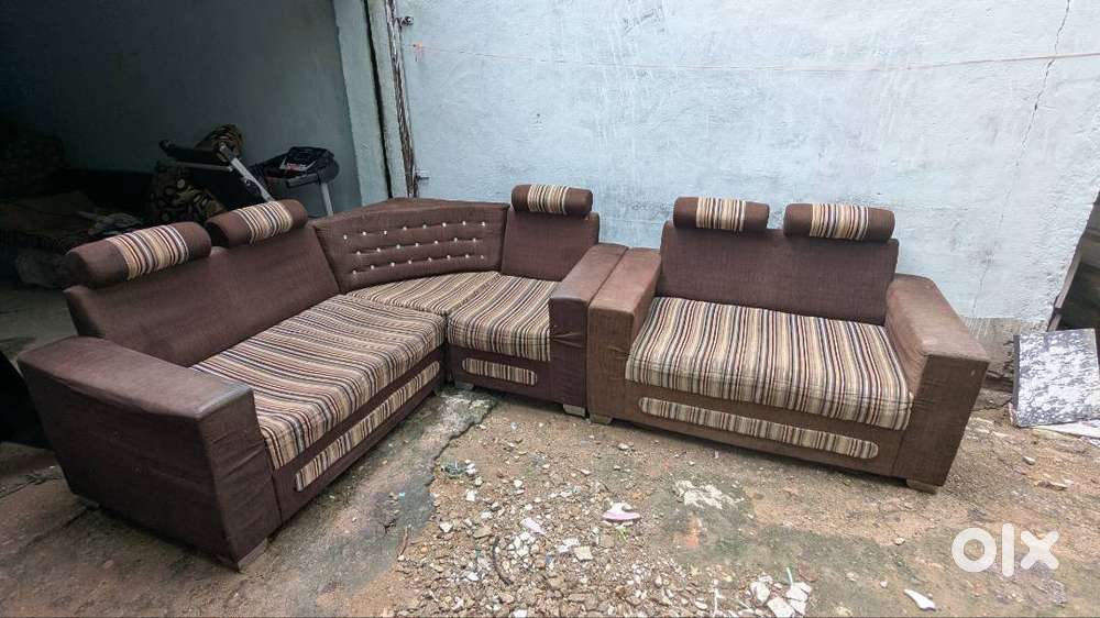 L Shape Sofa... with Cushions...