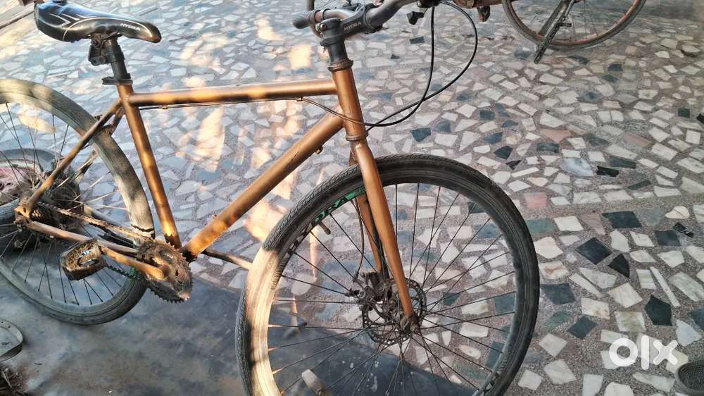 Cycle 700c hybrid cycle