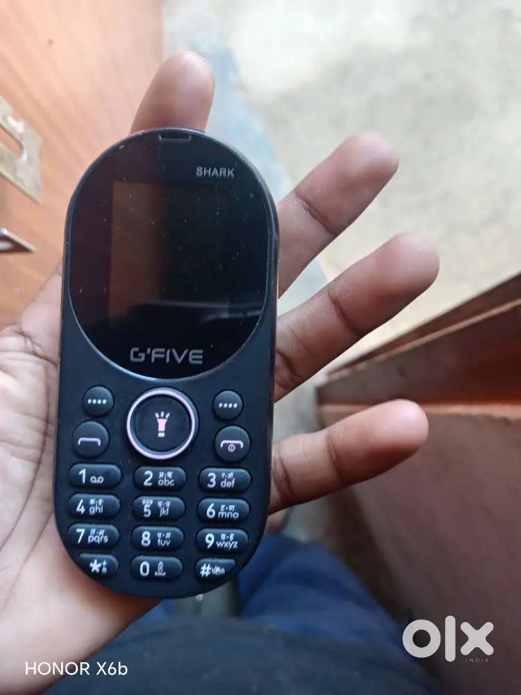 23 days used mini keypad phone ( Matt Black)