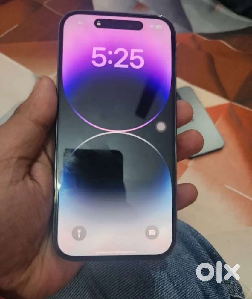 Selling my 6 month old iphone 14 pro need urgent money