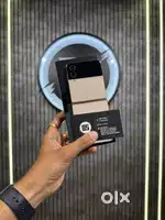 Samsung Z Flip 4 - (8/512)Gb