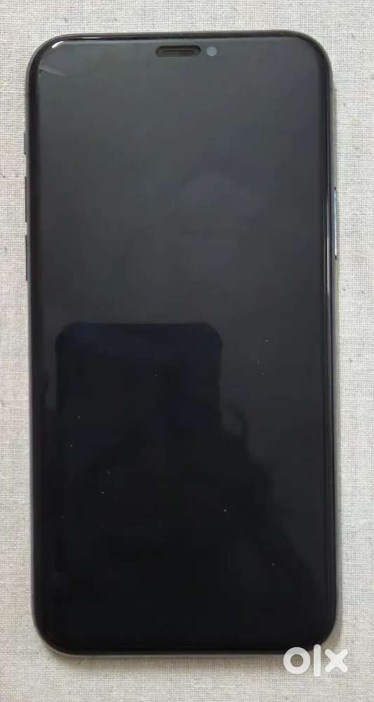 I phone 11 pro in mint condition without any issue.