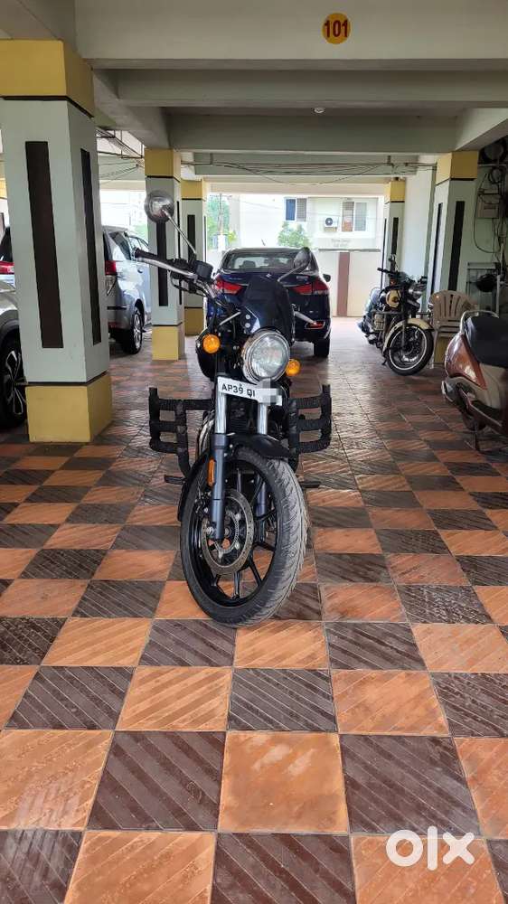 Royal Enfield meteor 350