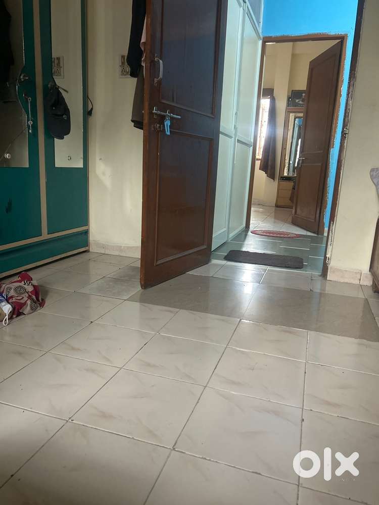 NEED ROOM MATE FOR 2bhk FLAT 7000 RANT
