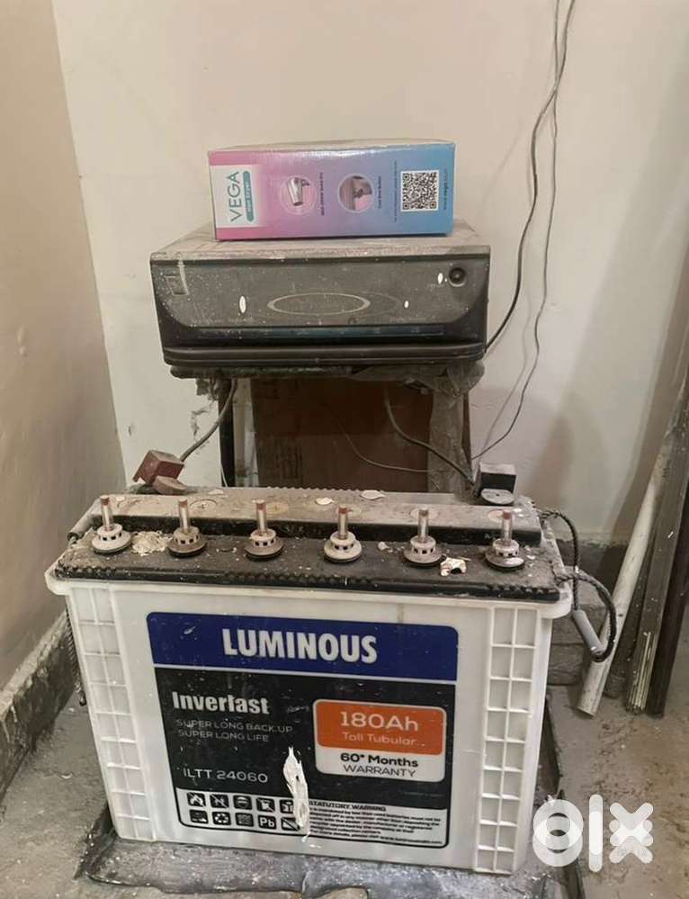 Invertor and battery