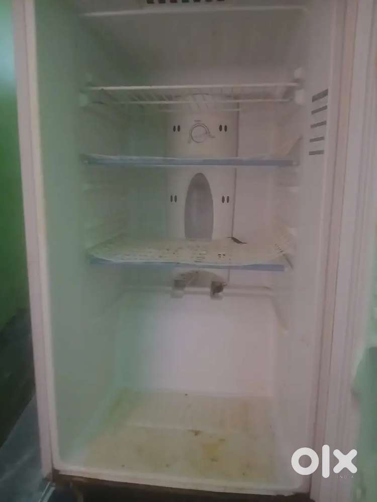 Very Good condition refrigerator