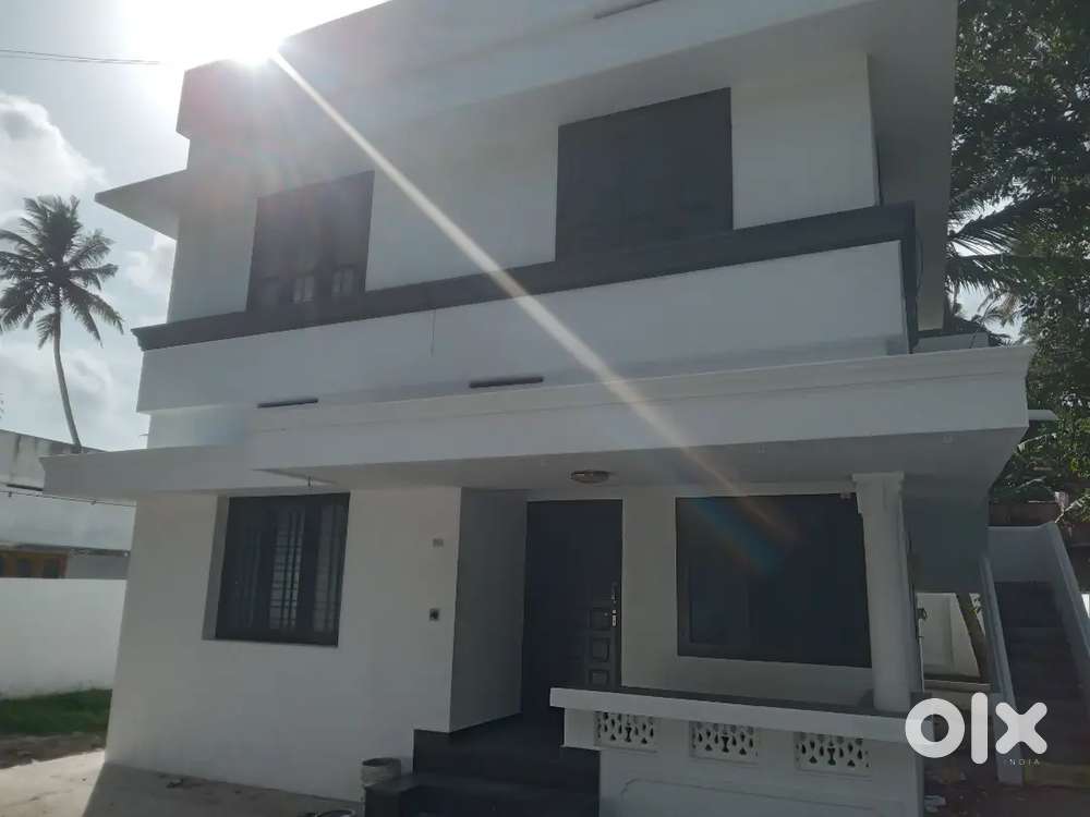 House independent near pongumoodu 20 furnished