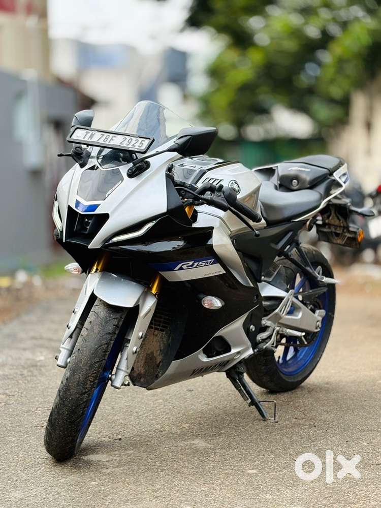 Yamaha R15 V4-M