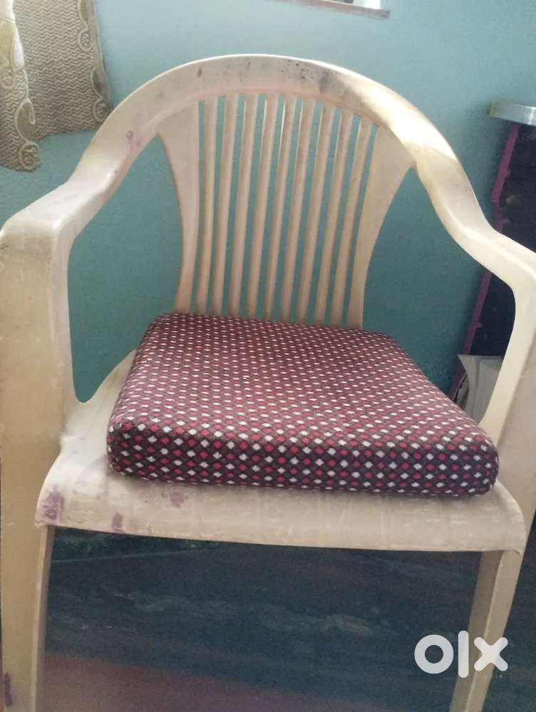Plastic chair