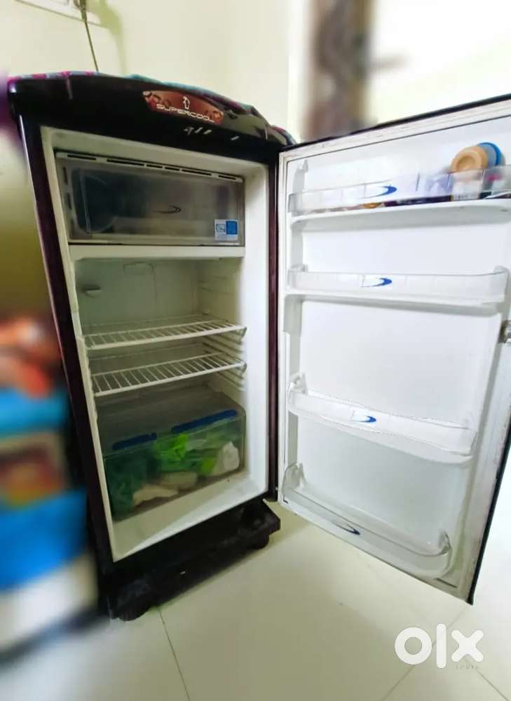 FRIDGE IN GREAT CONDITION