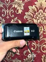 Canon Vixia HF R300 HD Camcorder – Excellent Condition