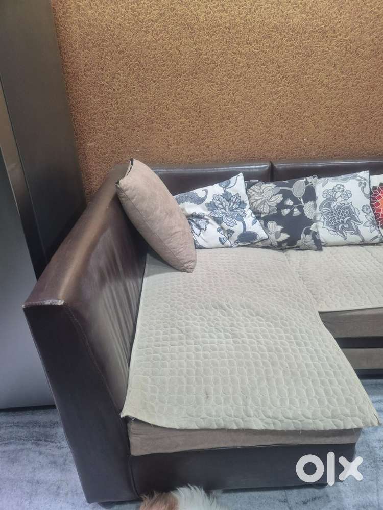 Premium quality sofa for sale