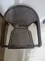 Four Chairs : Selling like new Italica Oxy series Chairs