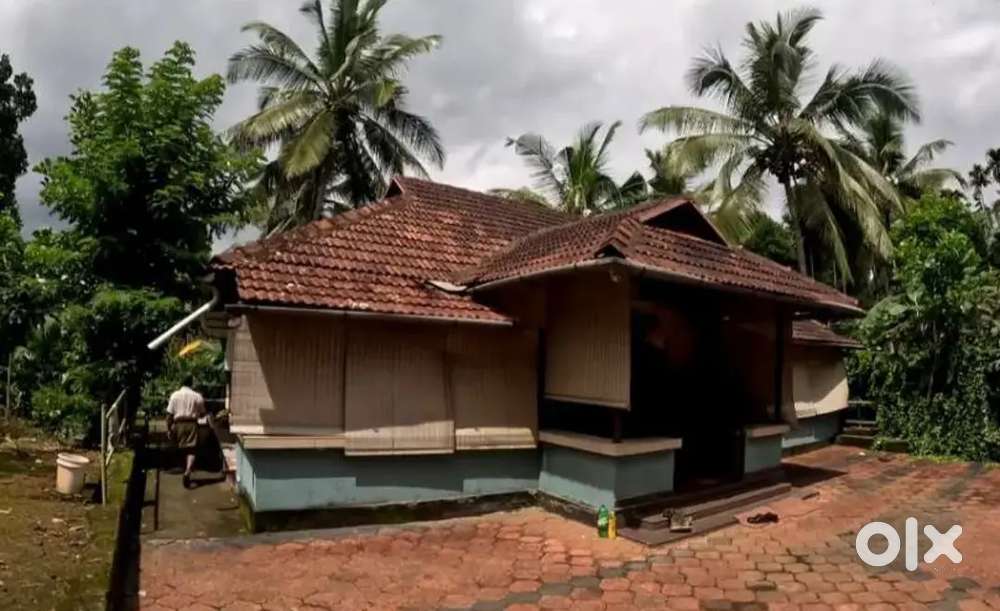 പൂതാടി പഞ്ചായത്തിൽ 1.72 ഏക്കർ സ്ഥലവും ഹോംസ്റ്റേ ലൈസൻസോട് കൂടിയ വീടും