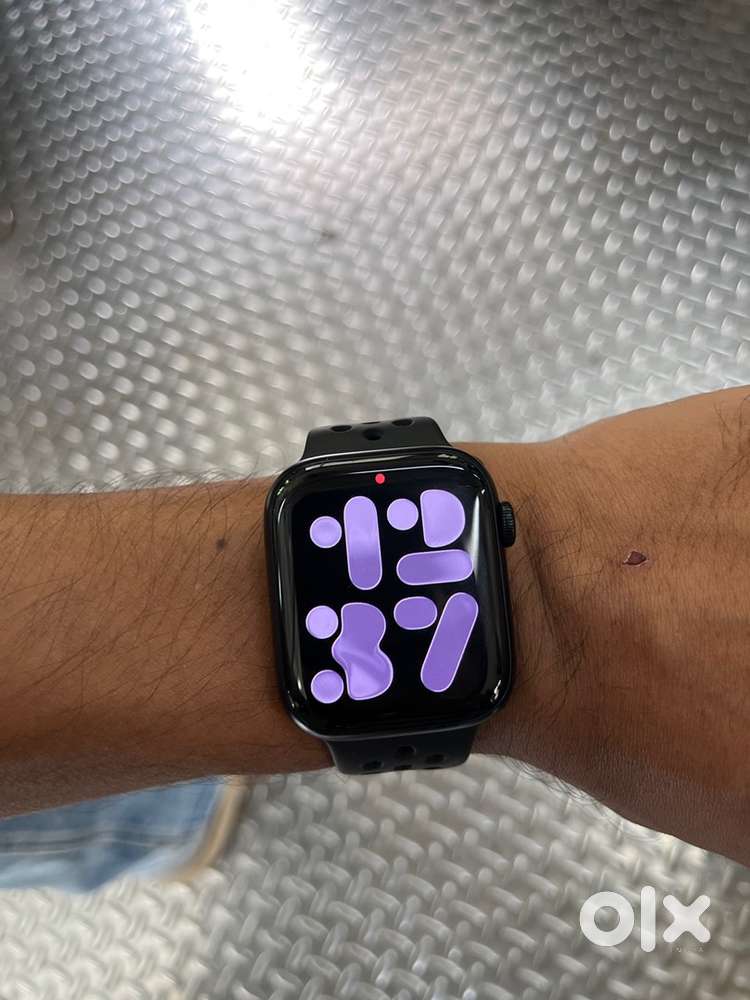 Apple watch series 7 nike addition