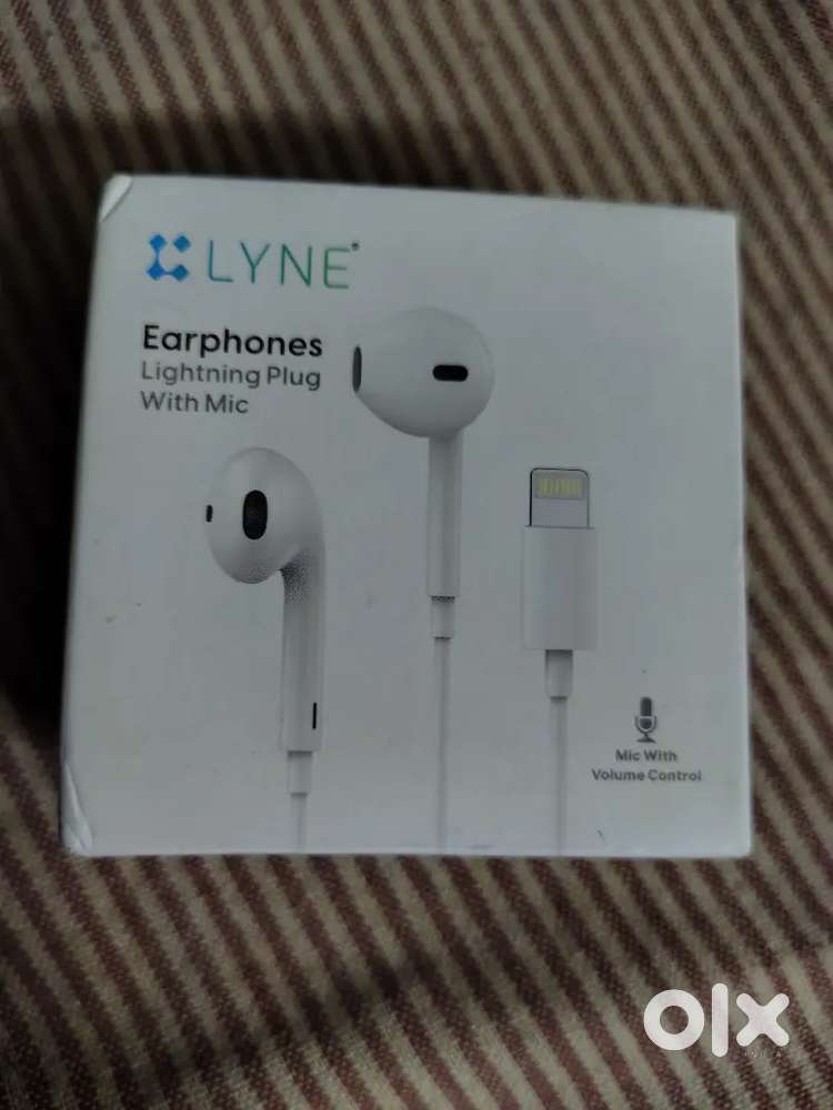 Lyne Earphones