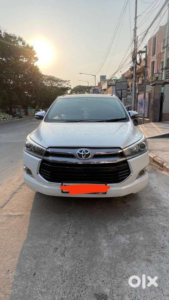 Toyota Innova Crysta 2.8 Z, 2016, Diesel
