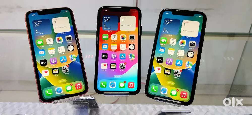 iPhone XR, iPhone 11
