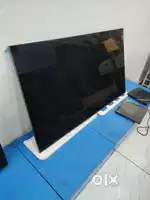 Samsung LED 55 inch
Model AU7600
With box original remote  21500
