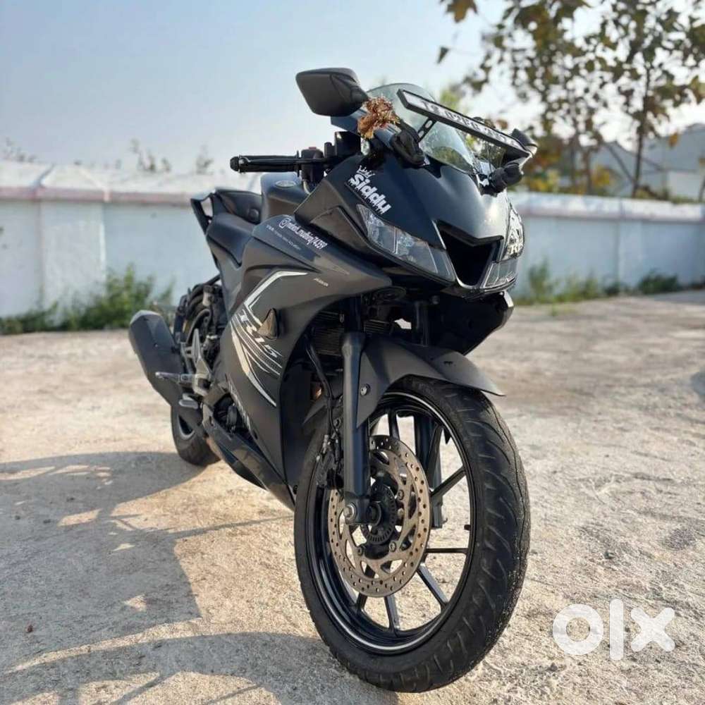 Yamaha R15