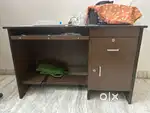 Computer table