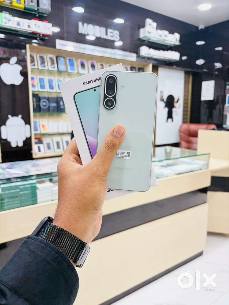 Vip gadgets samsung m56 8gb 256Gb