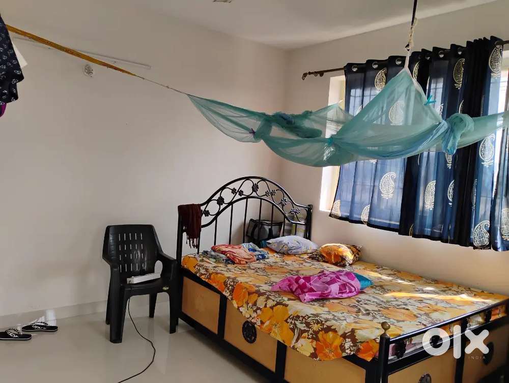 Vertex residency society