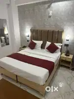 Hotel reception manager, Front deal with clinets