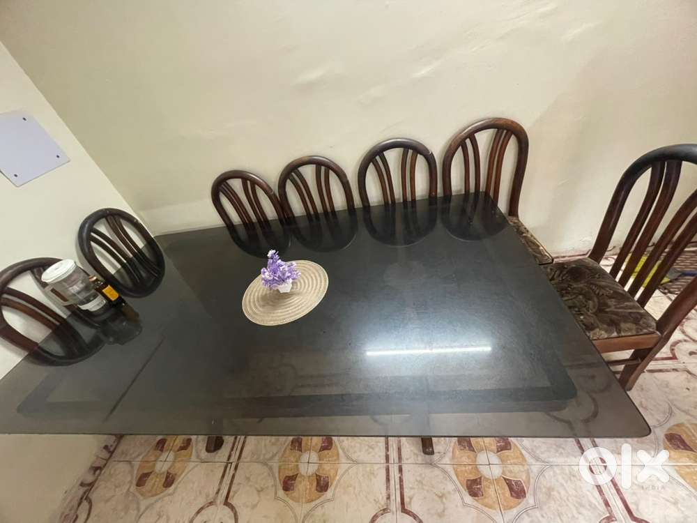8seater dinning table