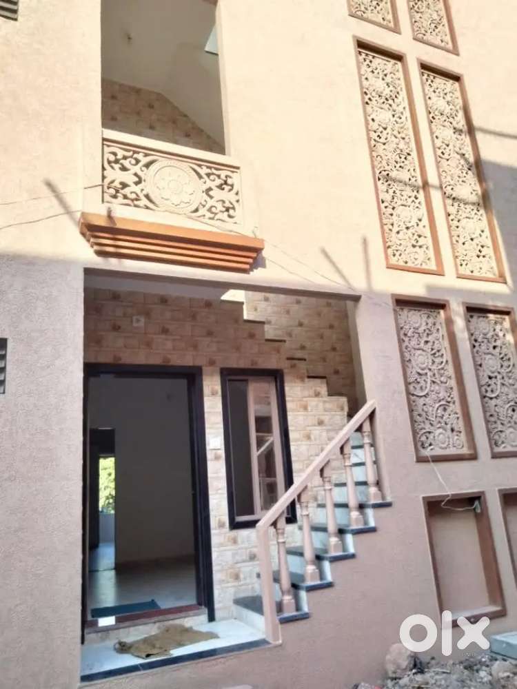 प्लम्बर , इलेक्ट्रीशियन , कलर पोताई , टाईस मिस्त्री  समपूंण कन्र्टेकसन