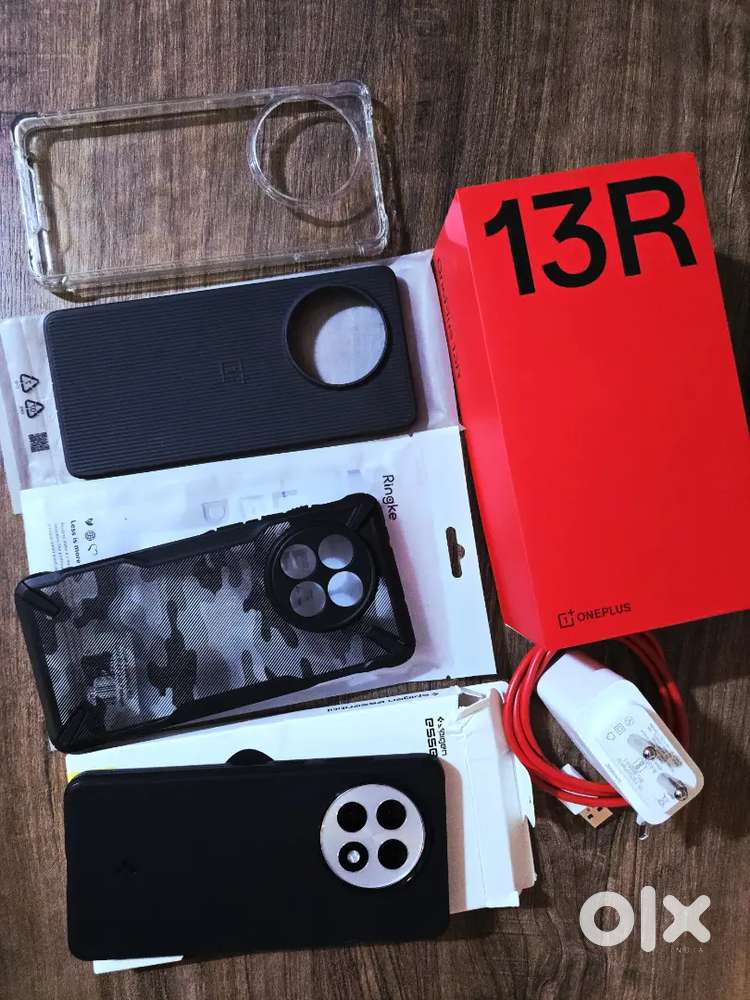 Oneplus13R 12GB+256GB, 6 months used, under warranty, with bill, box.