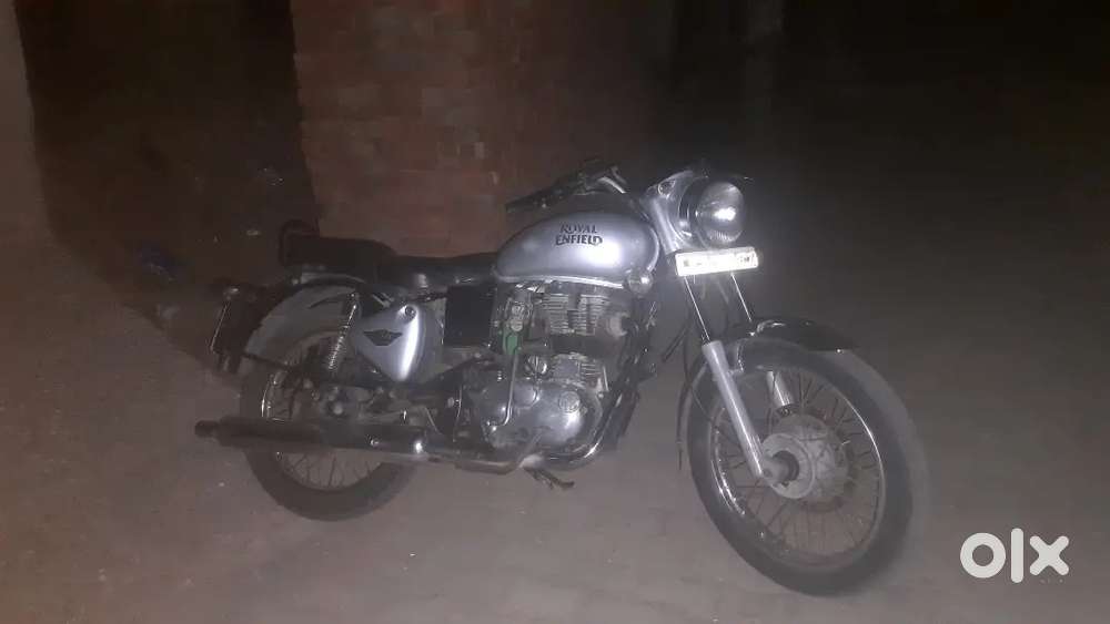 Silver colour bullet electra 350