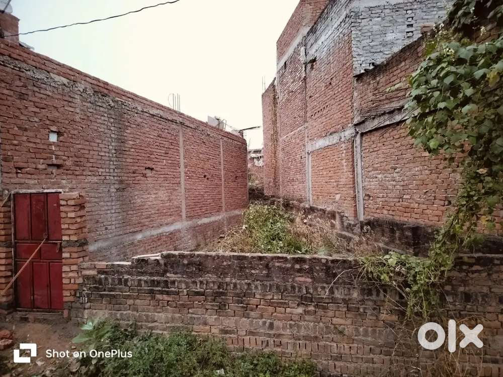 Plot at jarauli phase2 near adhuri tanki