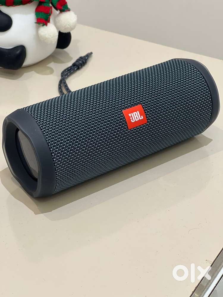 JBL Flip Essential 2 speaker